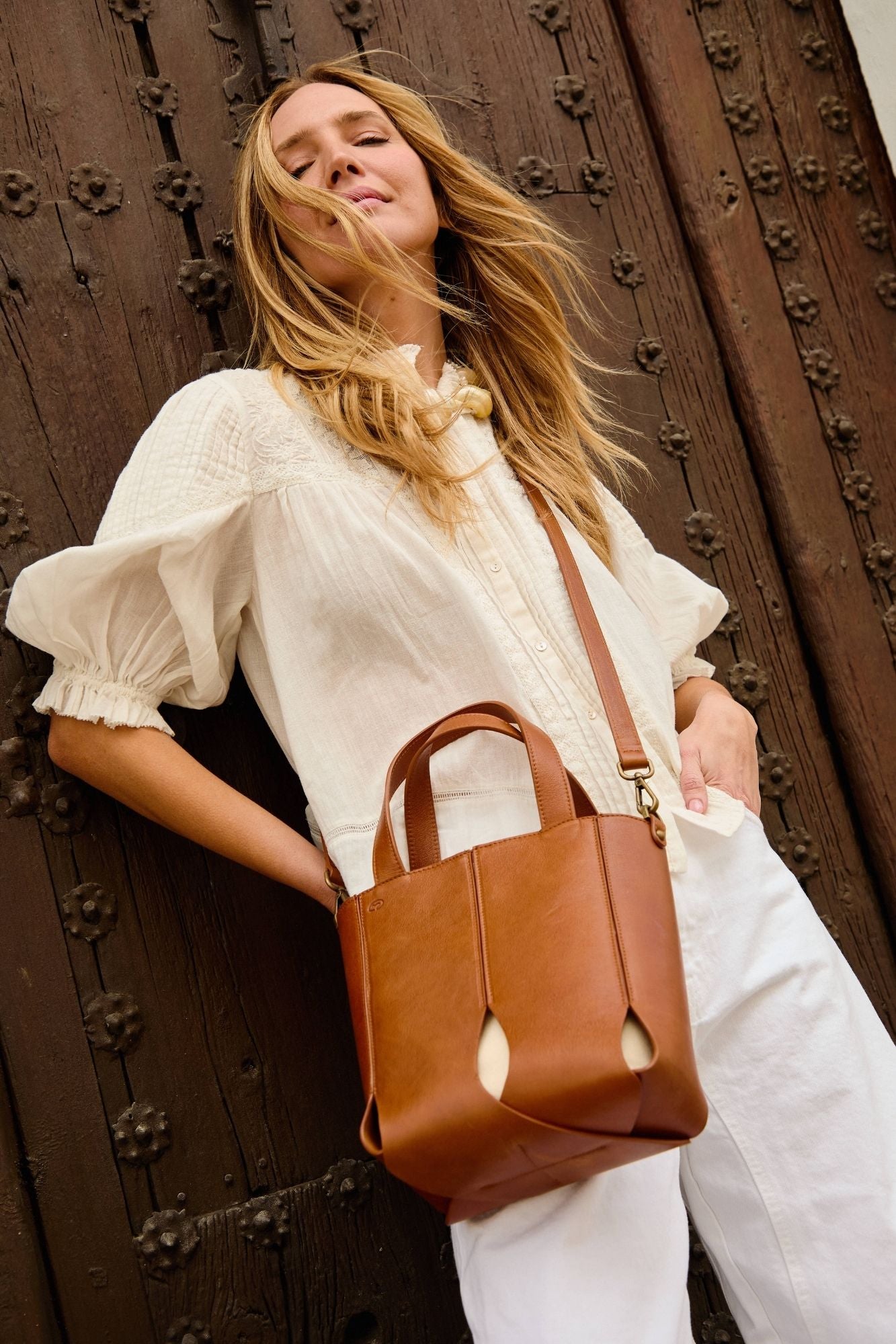 BOLSO BUCKET CALIZA CUERO