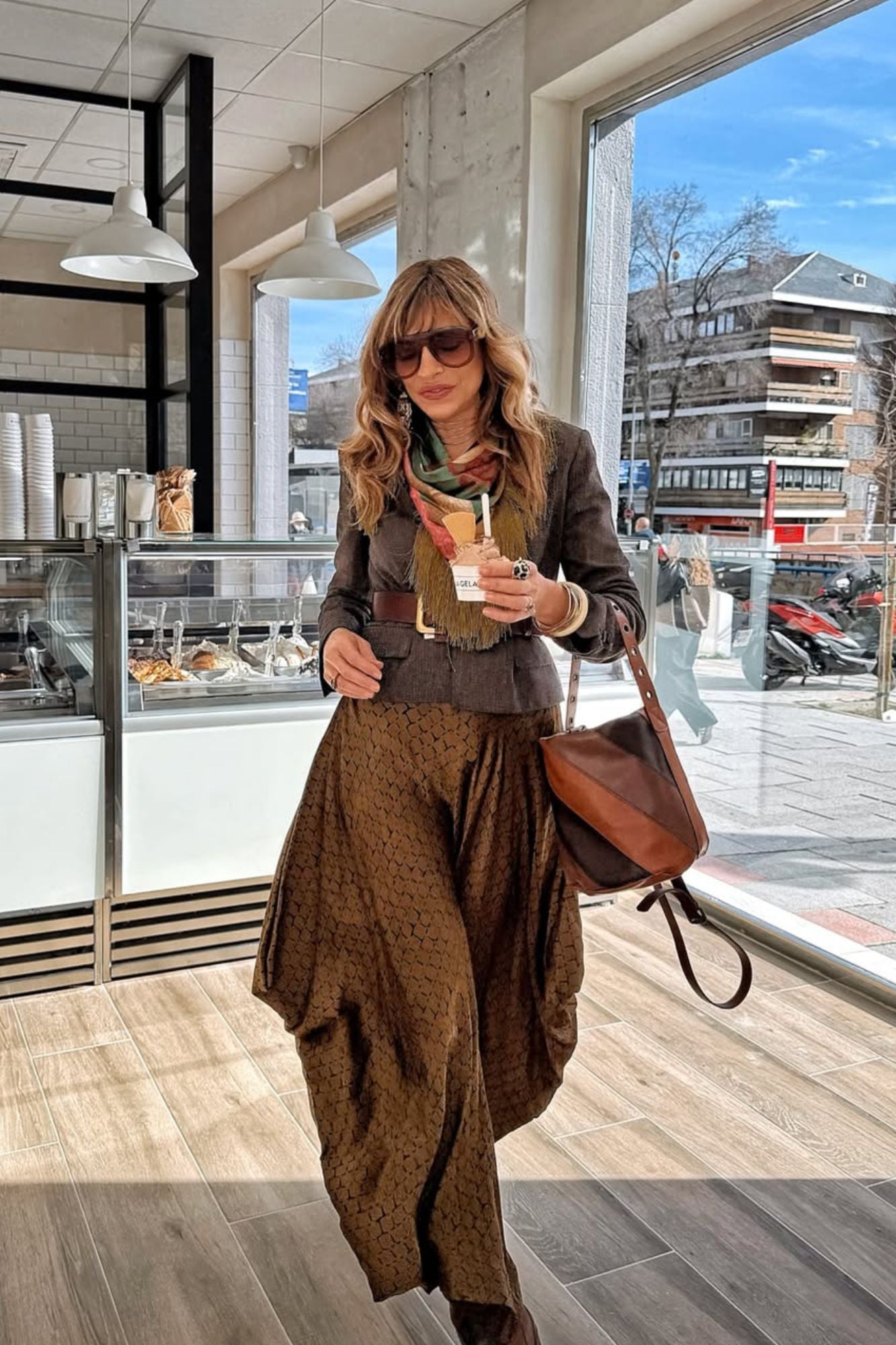 BOLSO BUCKET COMBINADO CUERO