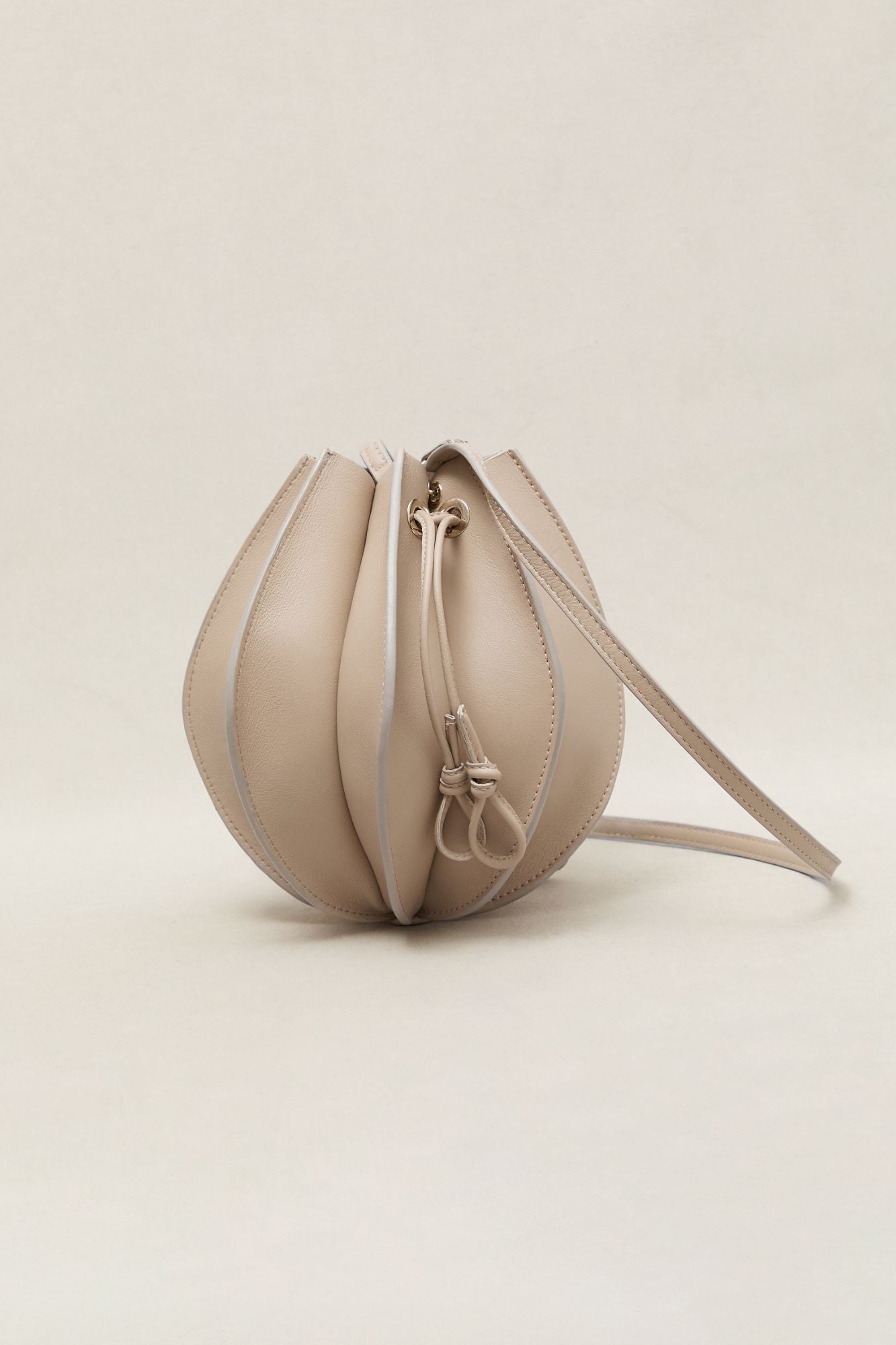 BOLSO DINSUM LATTE