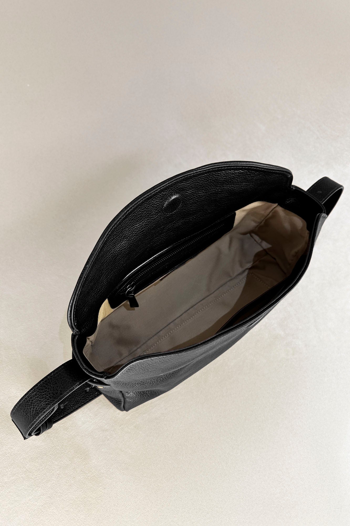 BOLSO BAGUETTE NEGRO