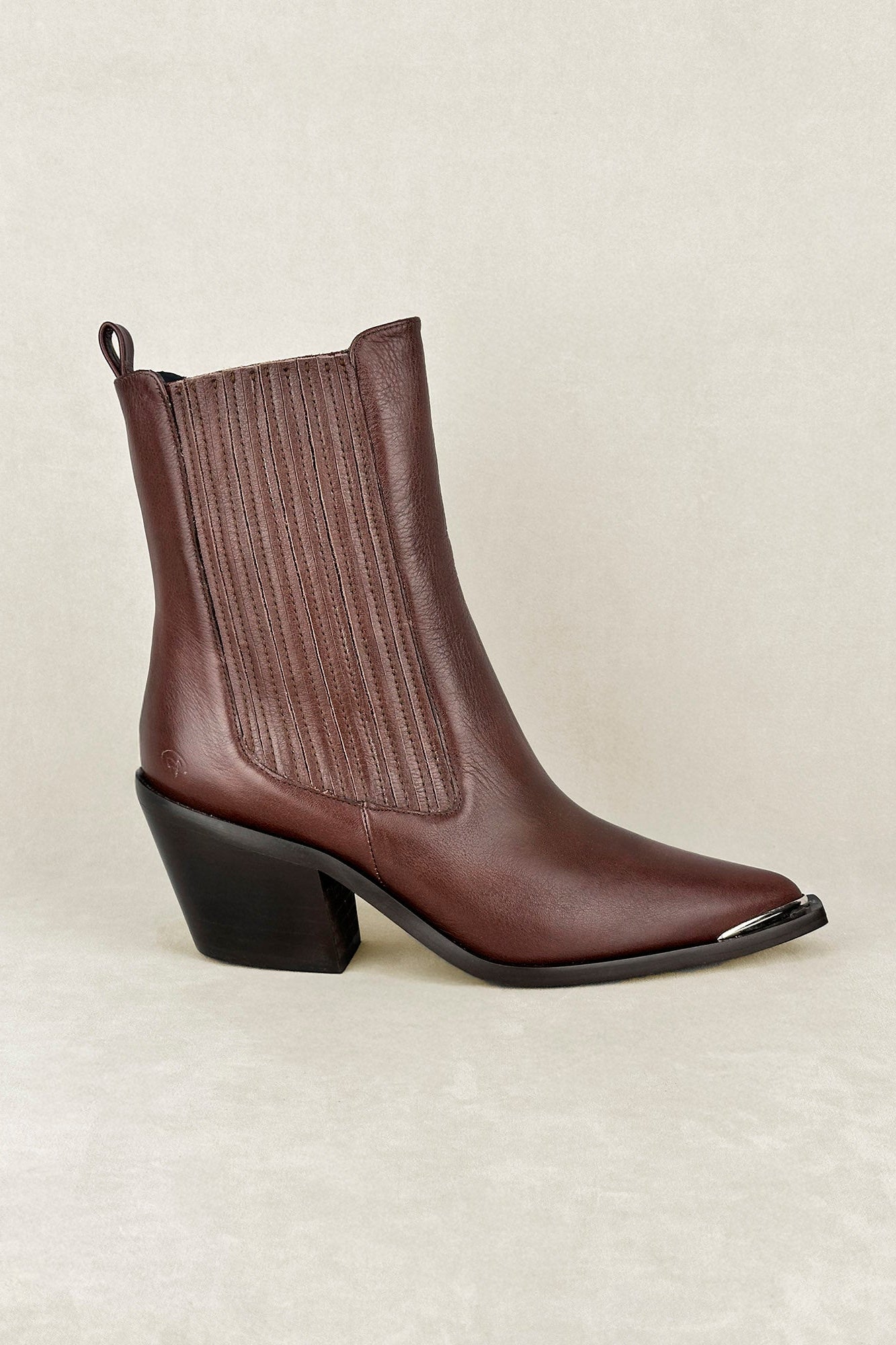 BOTA VELA PUNTERA CHOCOLATE 7CM