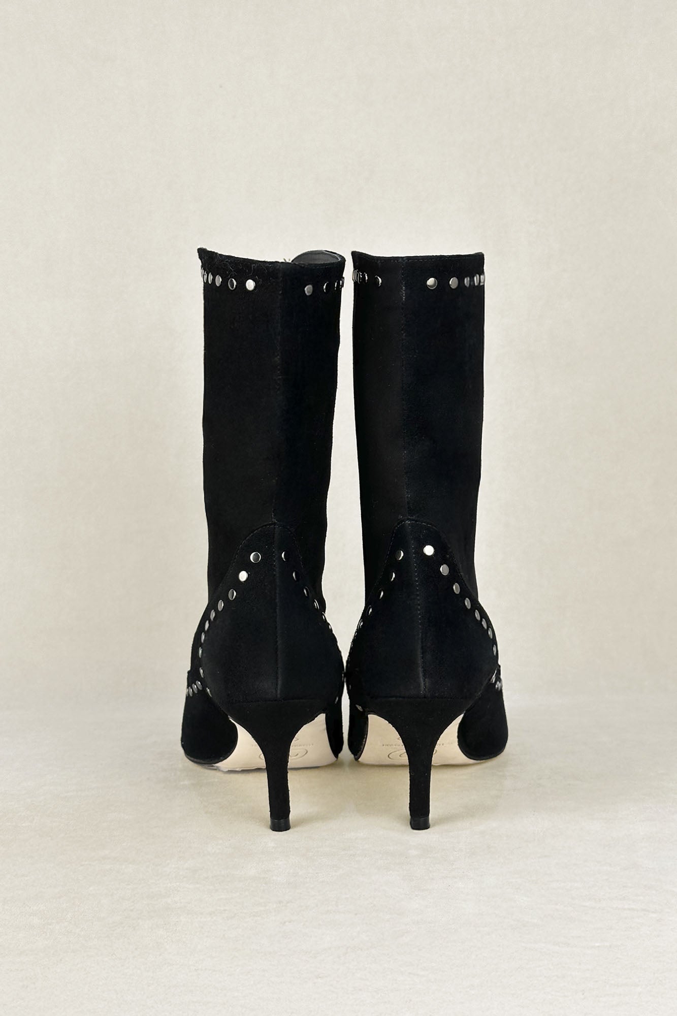 BOTA ANTE TIERRA NEGRO 5CM