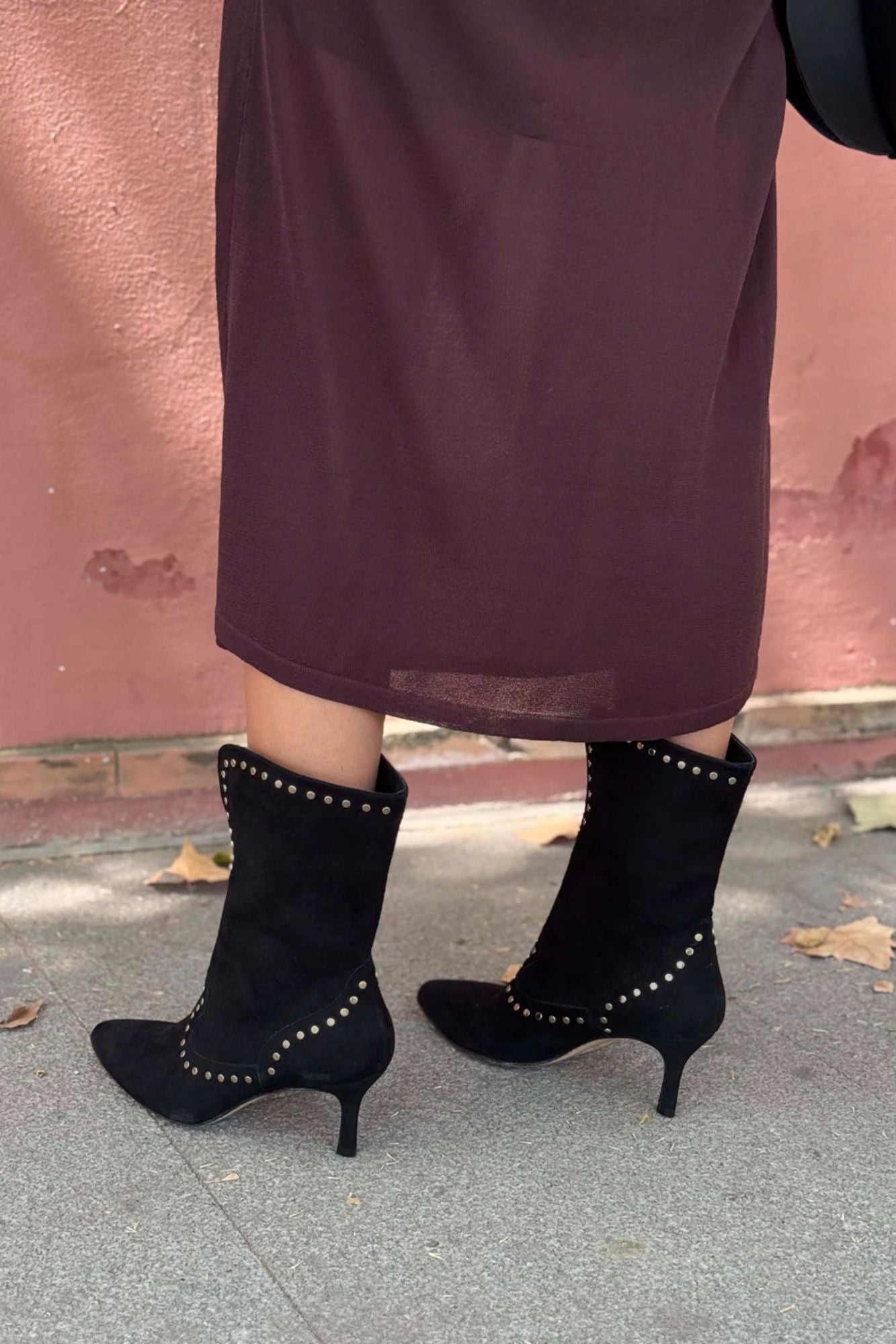 BOTA ANTE TIERRA NEGRO 5CM