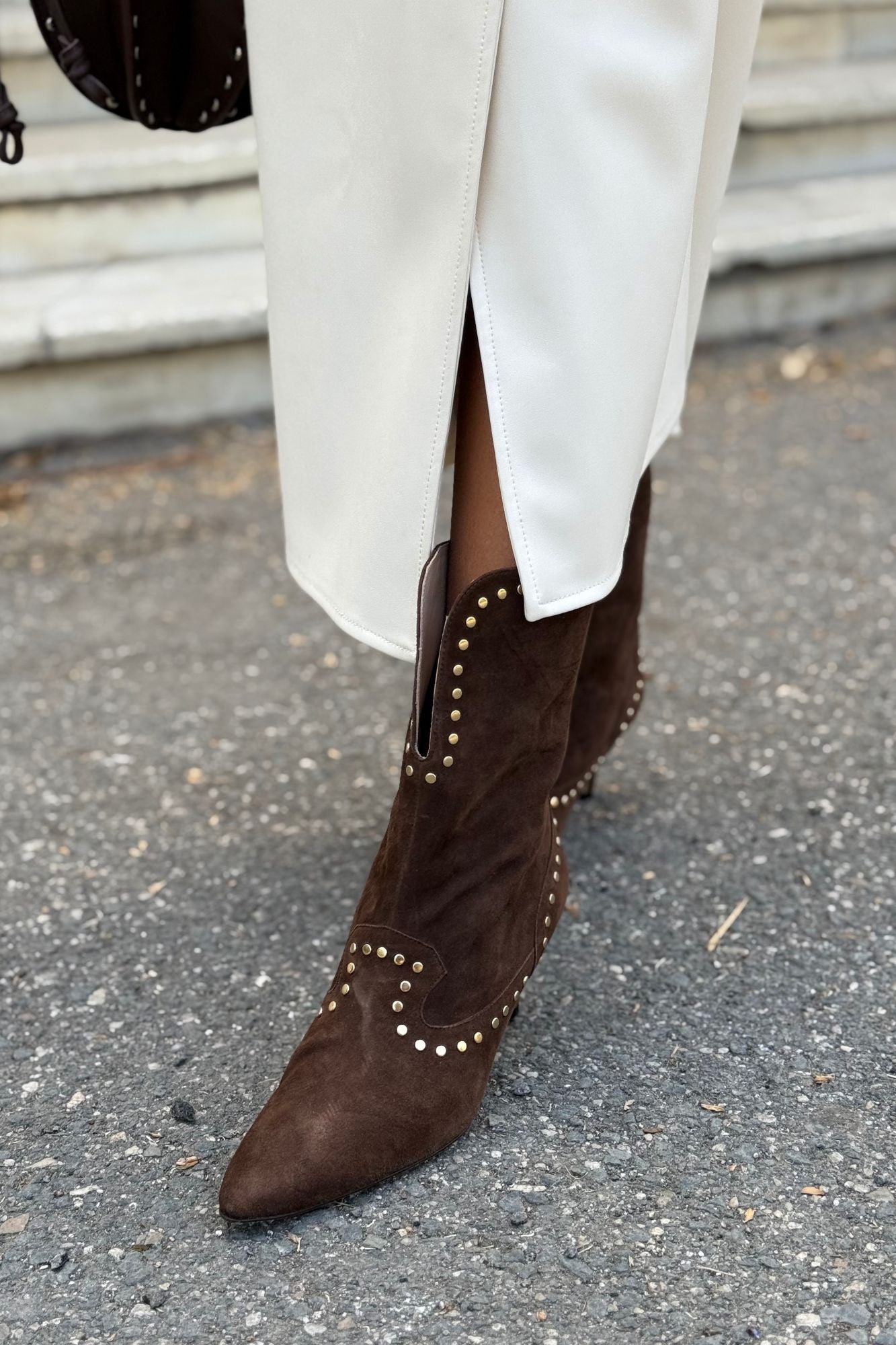 BOTA ANTE TIERRA MARRON 5CM