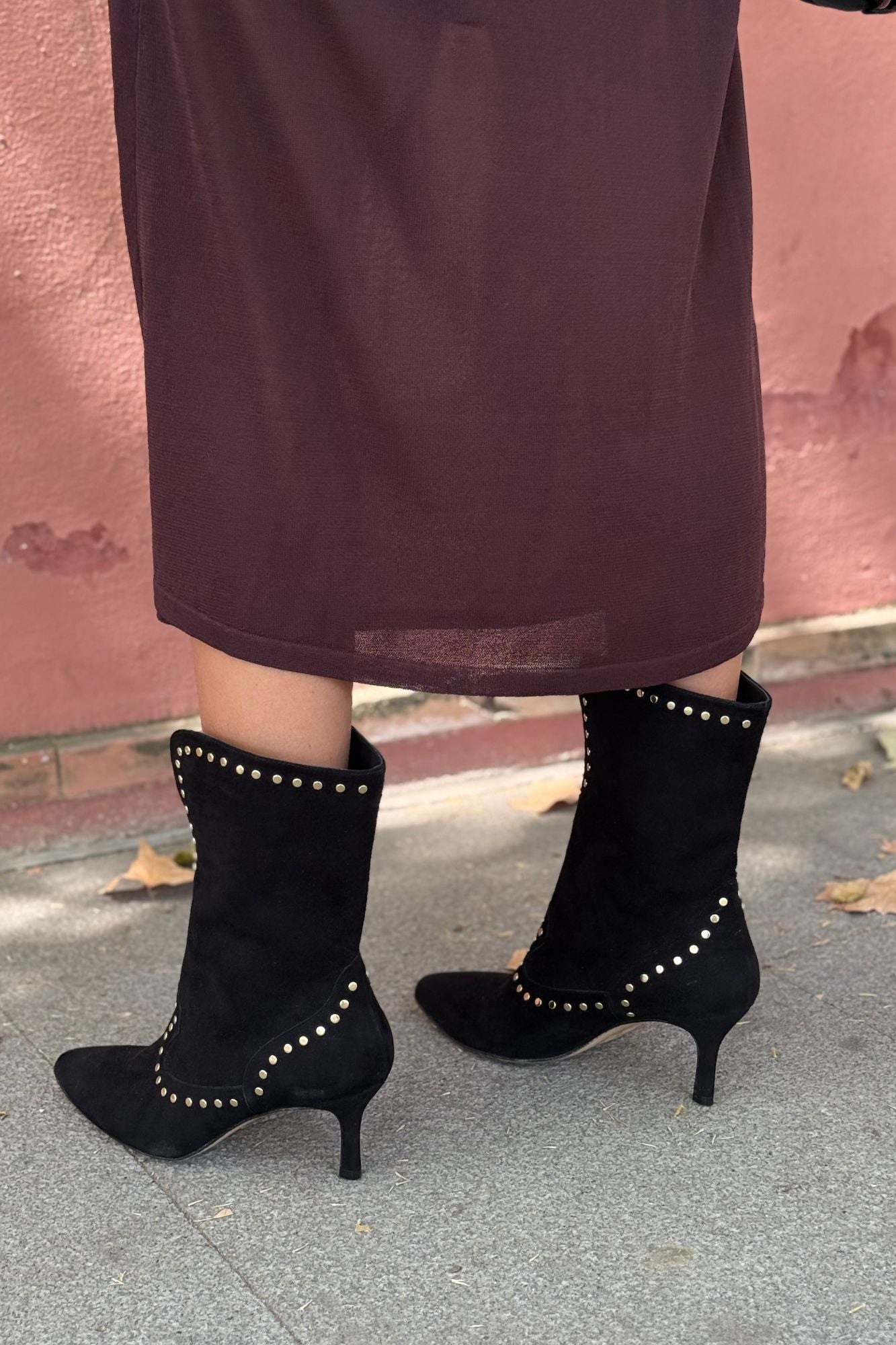 BOTA ANTE TIERRA NEGRO 5CM