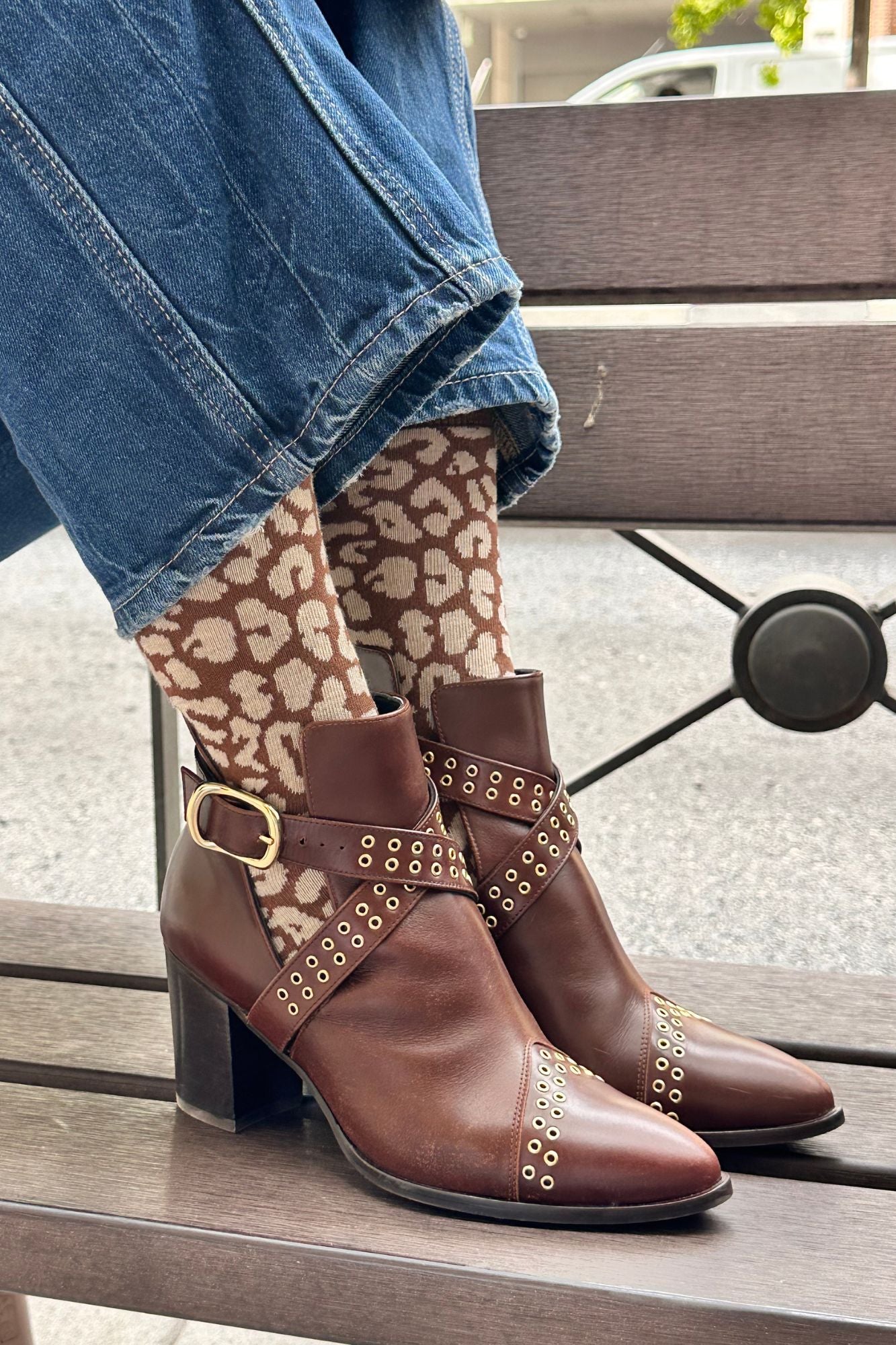 CALCETINES LEOPARDO MARRON