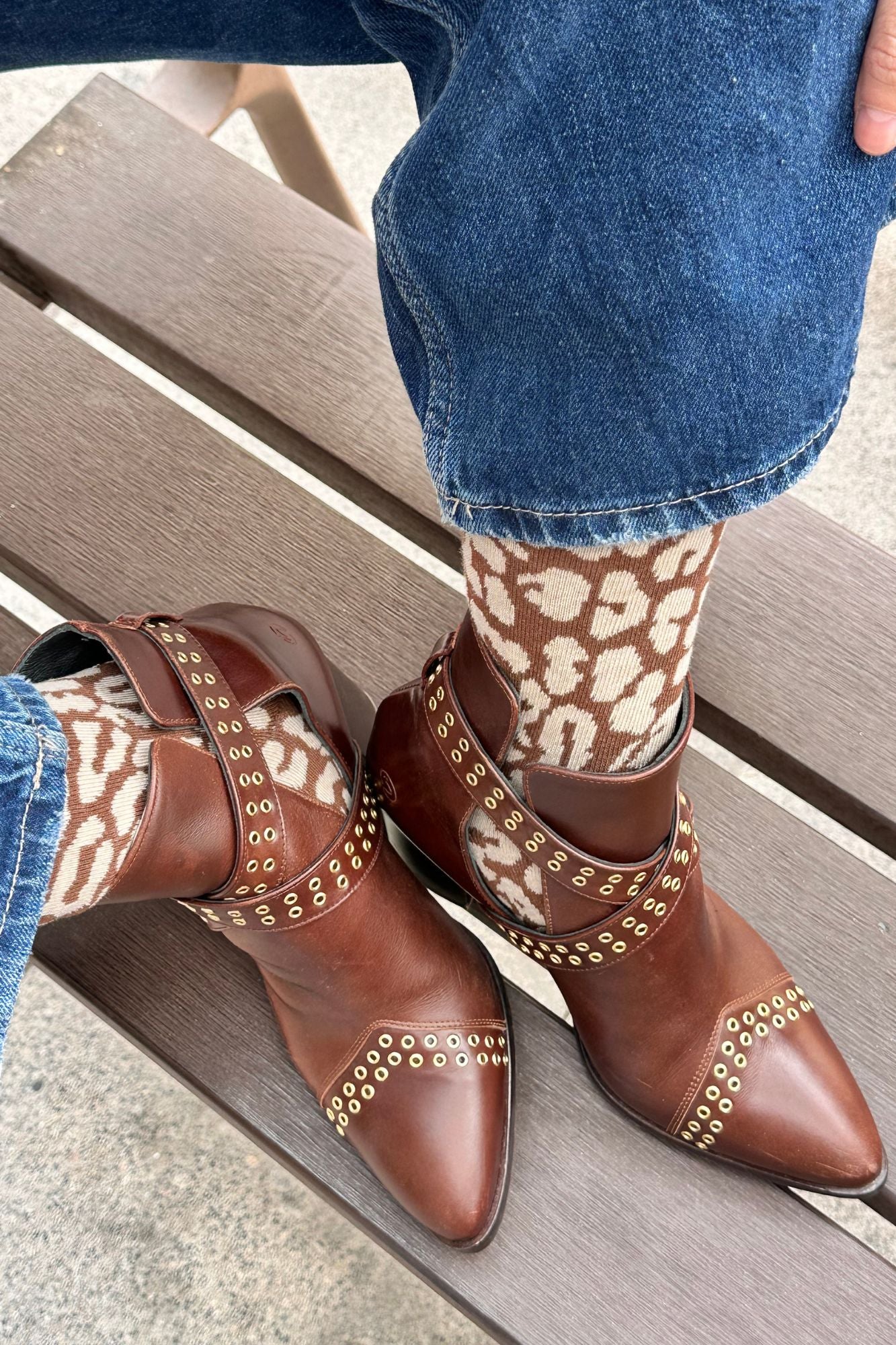 CALCETINES LEOPARDO MARRON