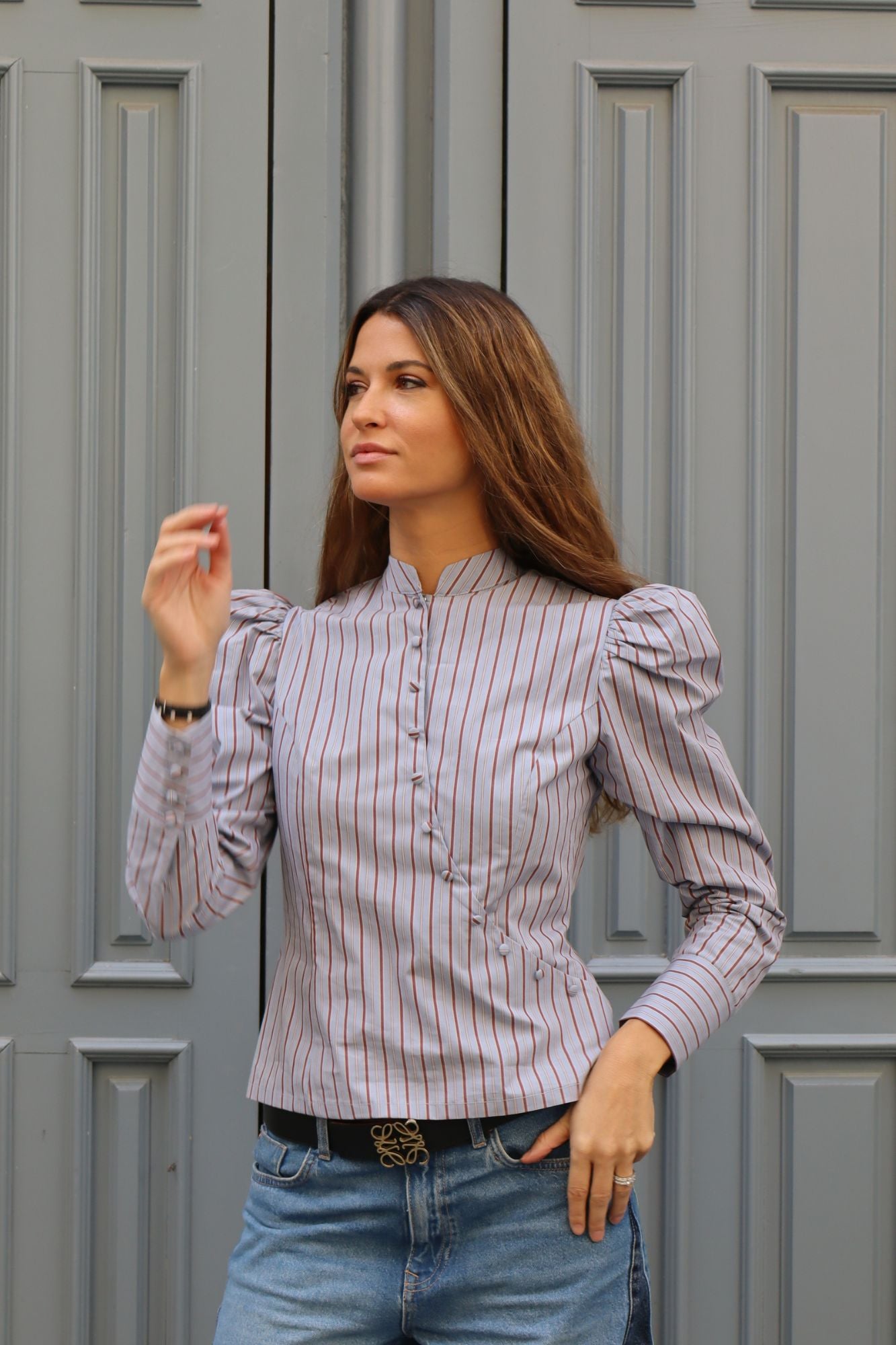 CAMISA BOTONES CRUZADOS RAYAS AZUL