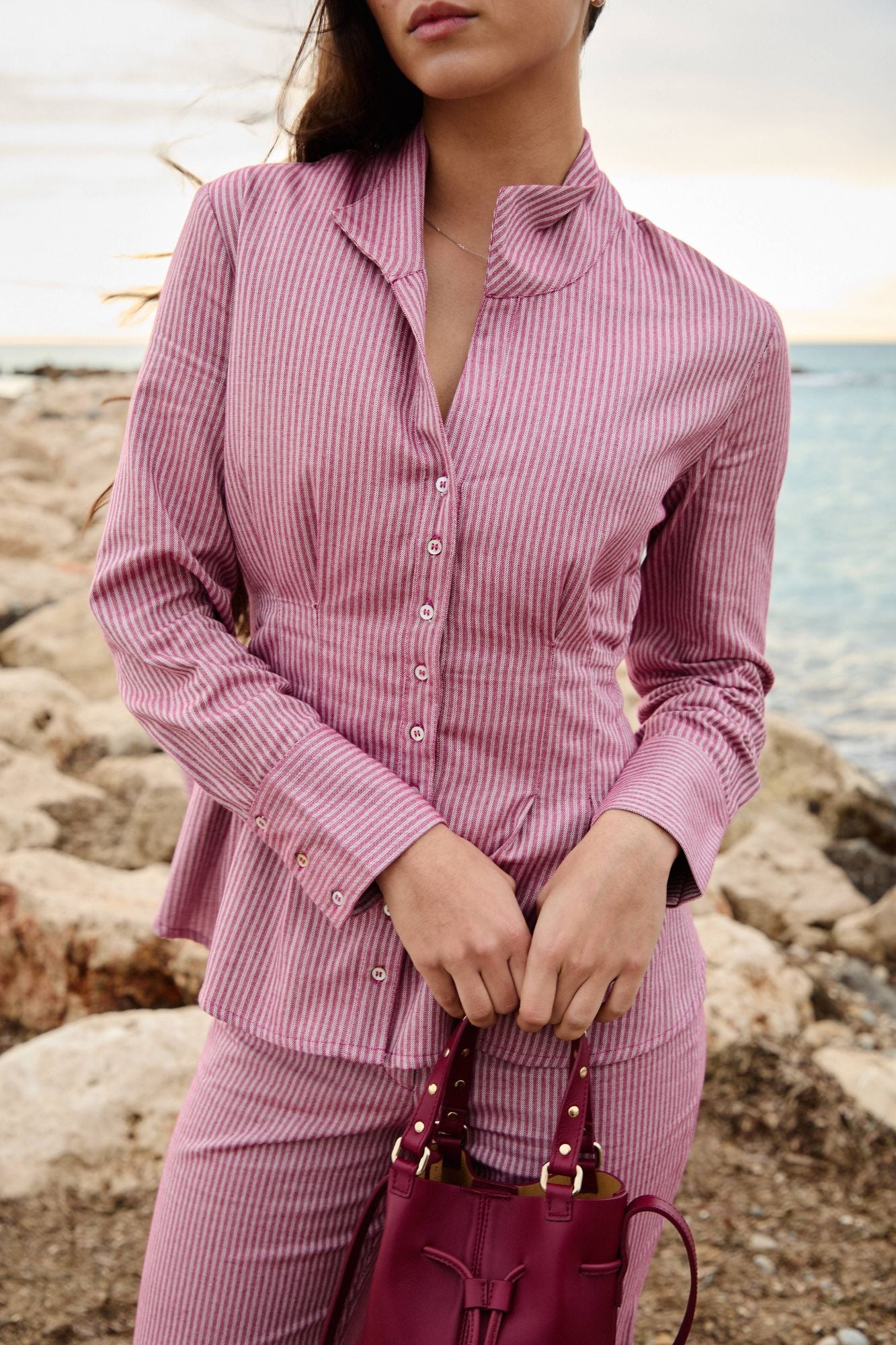 CAMISA PLISADA RAYAS MORA