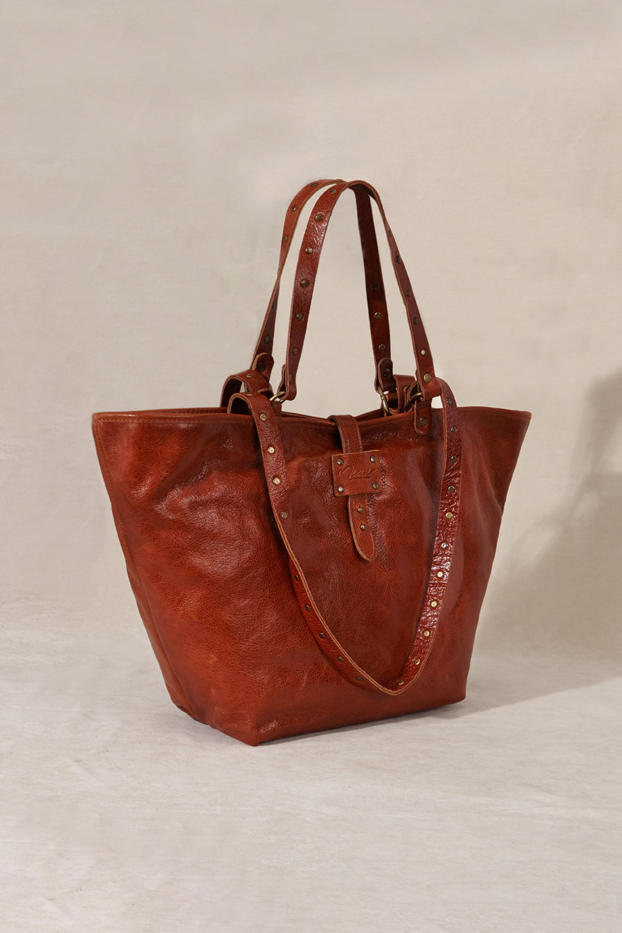 LEATHER TOTE BAG