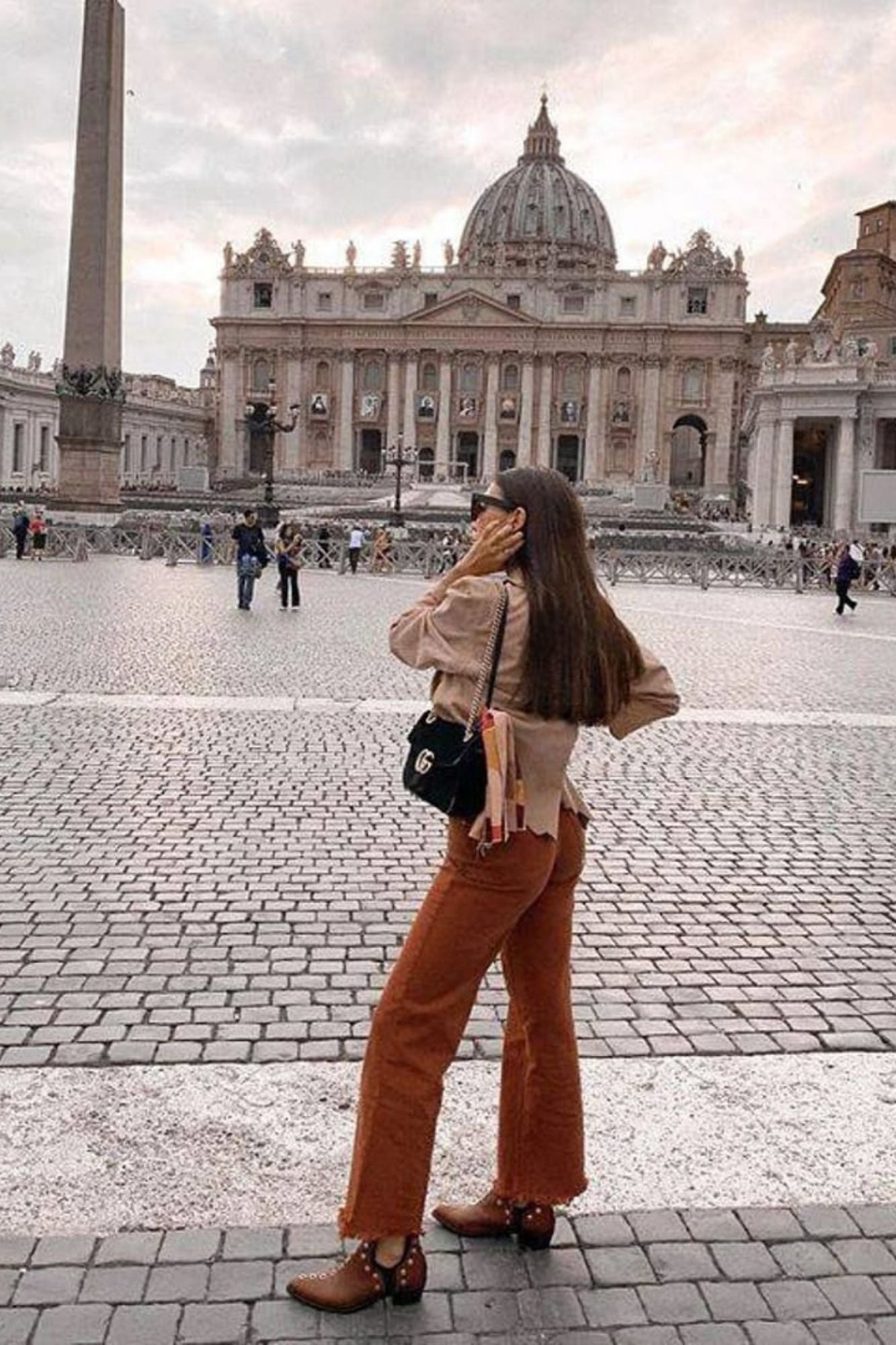 PUNKY BOOTS AVELLANA TACHAS ORO 4CM