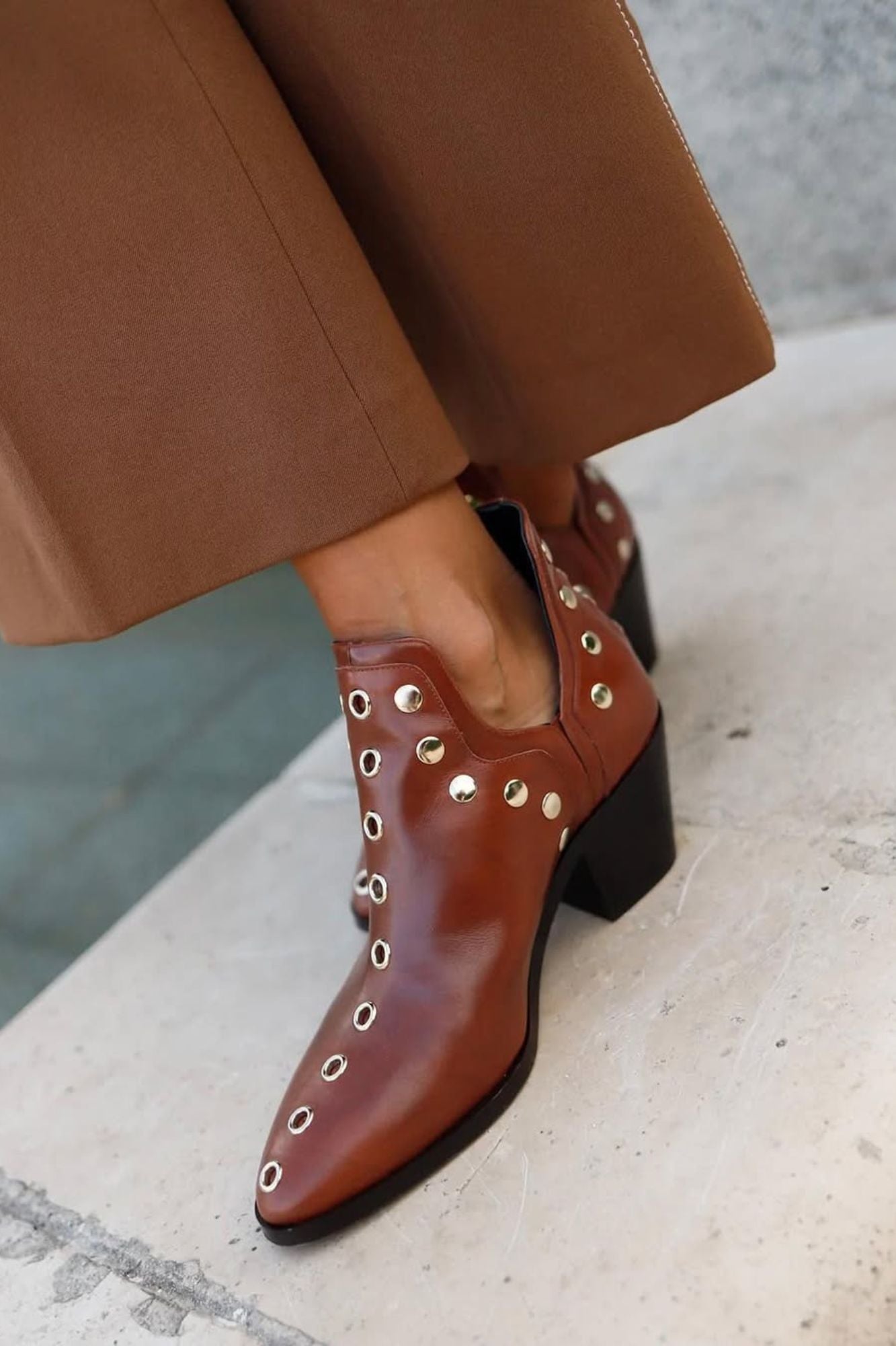 PUNKY BOOTS SPECIAL EDITION MARRON TACHAS ORO 6CM