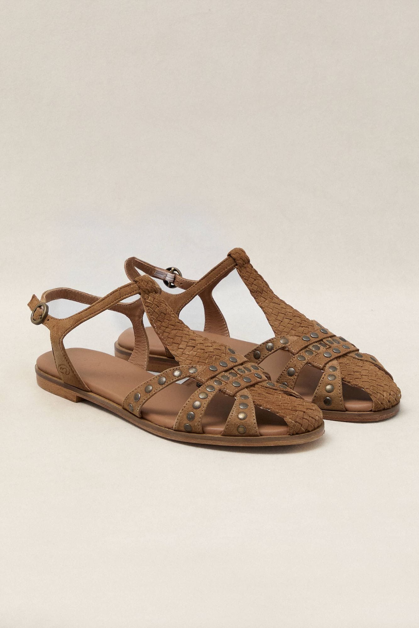 SANDALIA CANGREJERA JAIRA ANTE CARAMELO