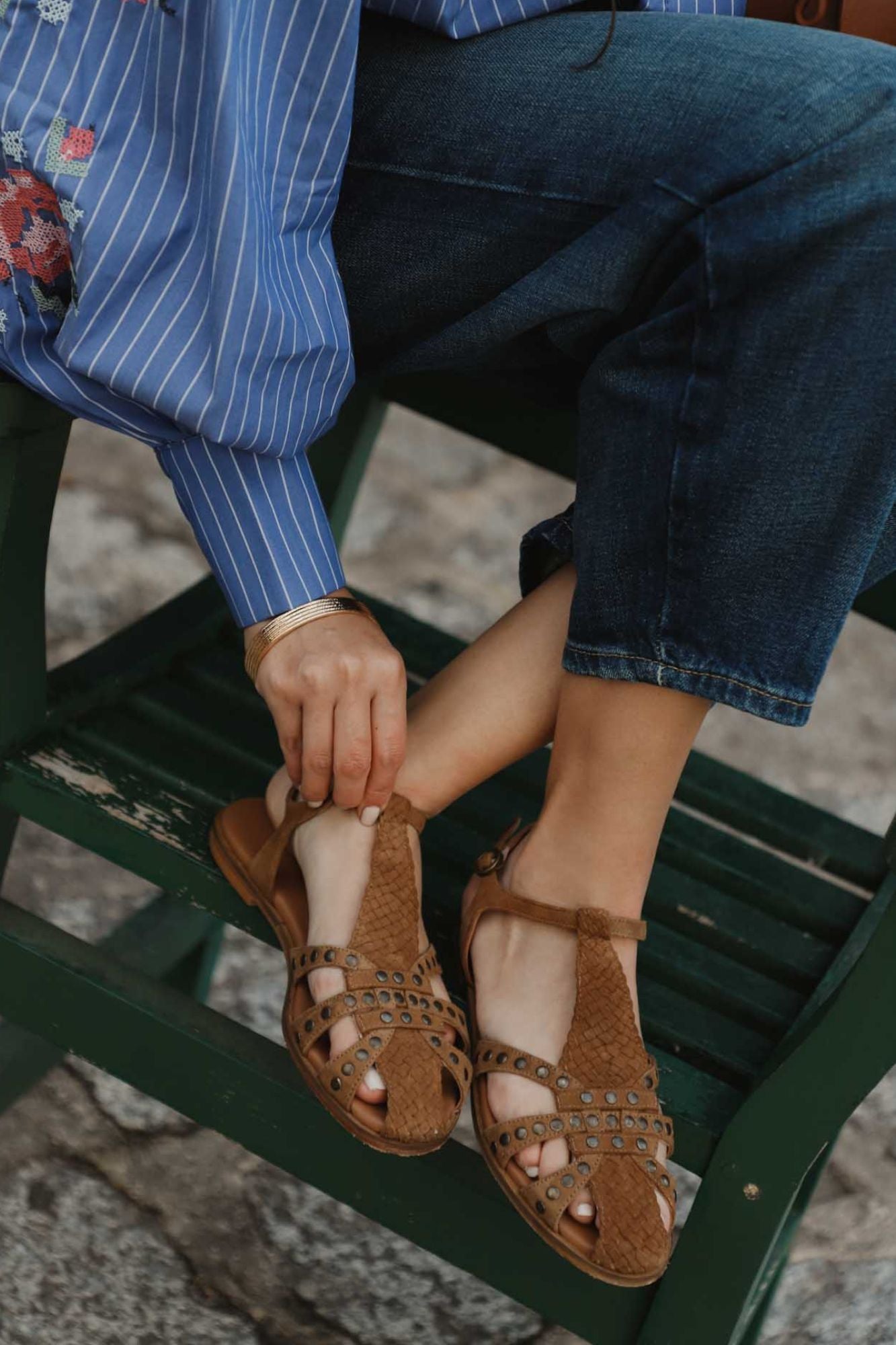 SANDALIA CANGREJERA JAIRA ANTE CARAMELO