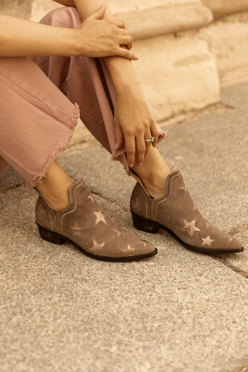 STAR BOOTS BEIGE Y ORO PLATINO 4CM