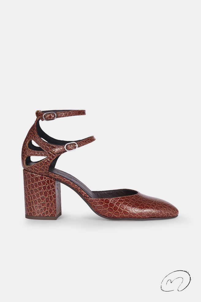MARÍA SALÓN CARAMELO 7CM