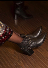 PETRA BOOTS NEGRAS  7CM